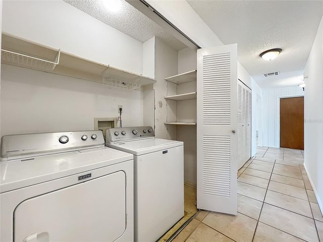 328 SHADOW OAK DRIVE, Casselberry, FL 32707