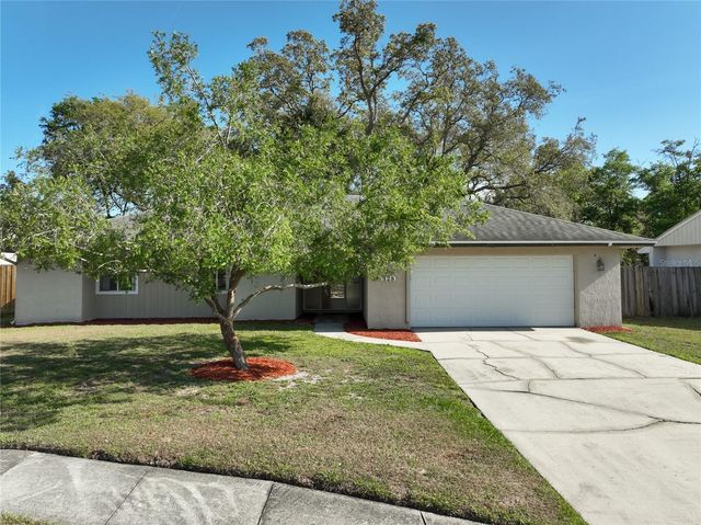328 SHADOW OAK DRIVE, Casselberry, FL 32707