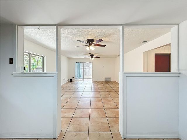 328 SHADOW OAK DRIVE, Casselberry, FL 32707