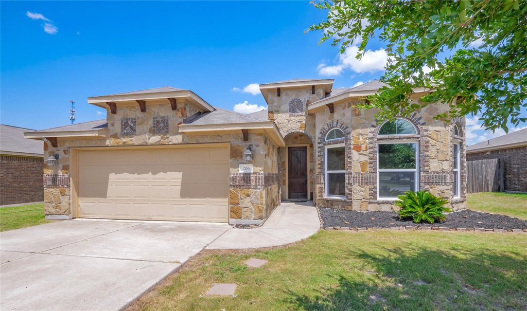 206 Swenson DR, Hutto, TX 78634