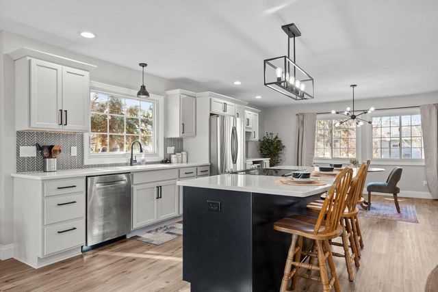 1101 PARK VILLAGE DRIVE, Neenah, WI 54956