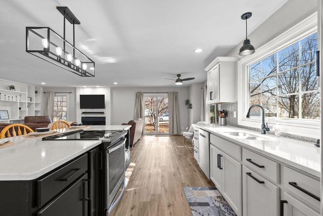 1101 PARK VILLAGE DRIVE, Neenah, WI 54956