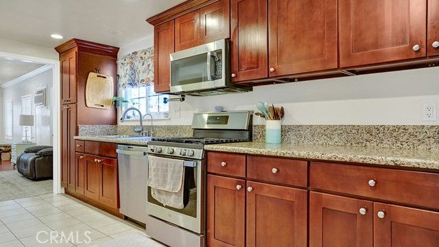 944 W Sepulveda, San Pedro (los Angeles), CA 90731