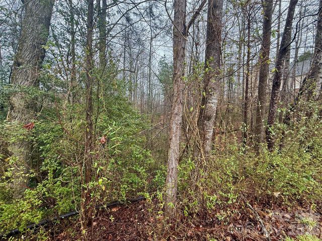 5136 Mark Drive NE, Hickory, NC 28601
