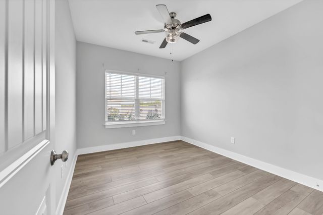 719 Centre St, Pleasant View, TN 37146