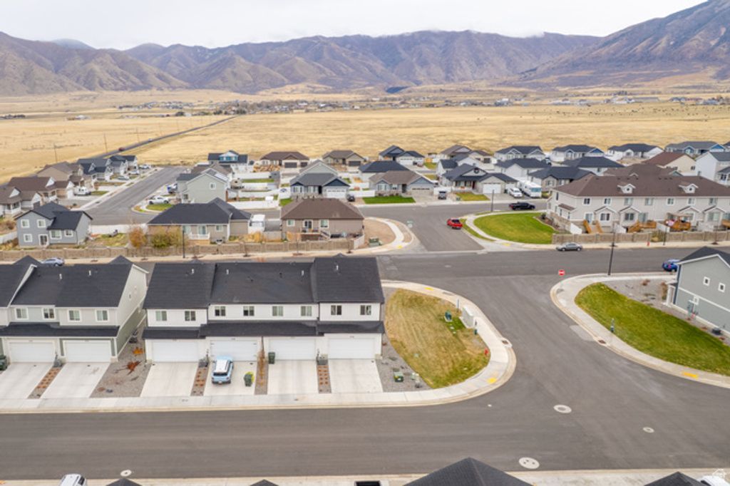 Image 21 of property listing at 1938 N BLUE IRIS AVE, Tooele, UT 84074