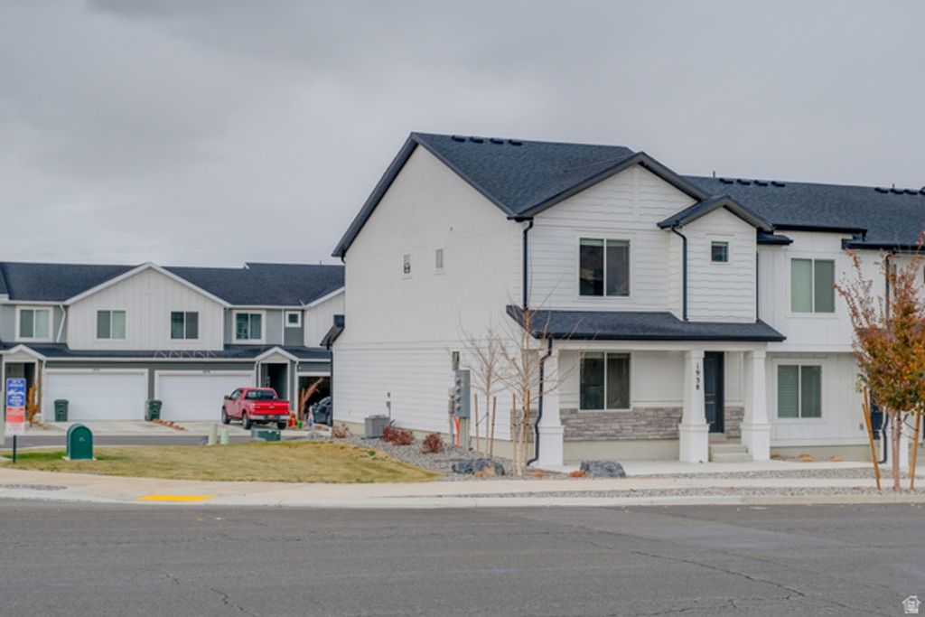 Image 23 of property listing at 1938 N BLUE IRIS AVE, Tooele, UT 84074