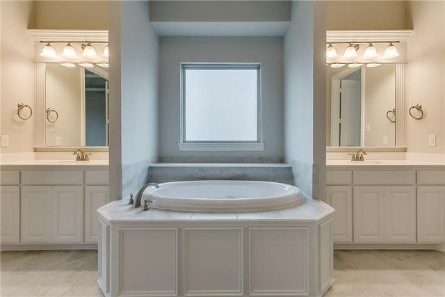 149 Vail Lane, Waxahachie, TX 75167