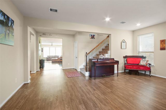 20522 Heath House, Porter, TX 77365