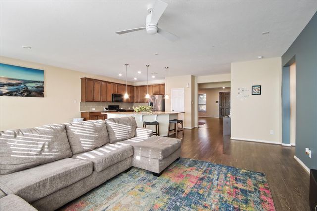 20522 Heath House, Porter, TX 77365