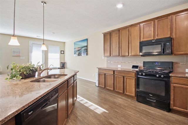 20522 Heath House, Porter, TX 77365