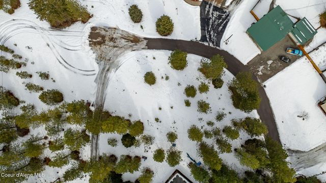 7060 W Tesemini DR, Spirit Lake, ID 83869