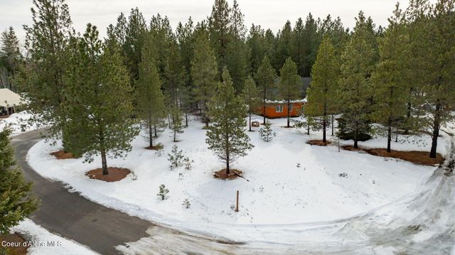 7060 W Tesemini DR, Spirit Lake, ID 83869