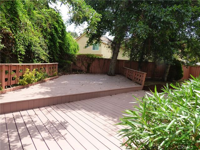 516 Monteleone, Oak Park, CA 91377