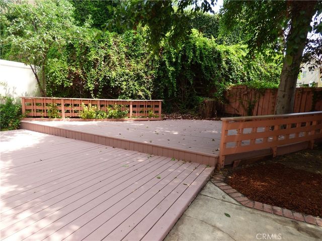 516 Monteleone, Oak Park, CA 91377