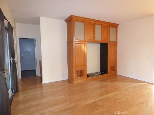 516 Monteleone, Oak Park, CA 91377