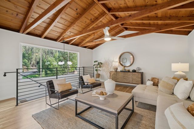 6308 Heather Ridge, Oakland, CA 94611