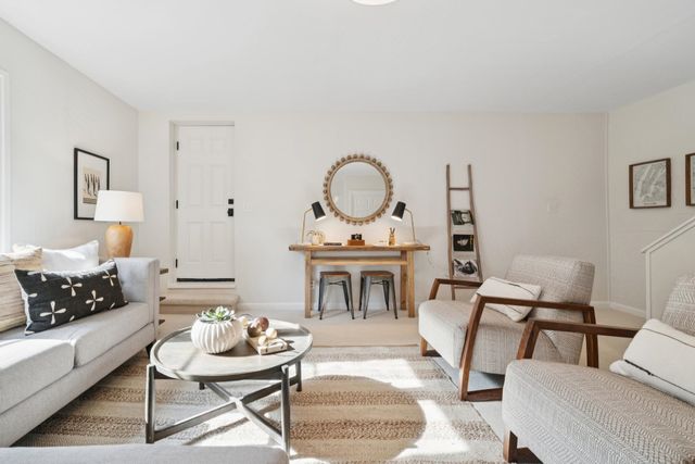 6308 Heather Ridge, Oakland, CA 94611