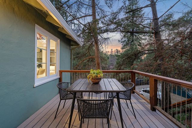 6308 Heather Ridge, Oakland, CA 94611