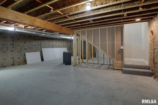 2825 N 23RD Street, Quincy, IL 62305