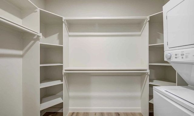 2232 Empire Central Drive 216, Dallas, TX 75235