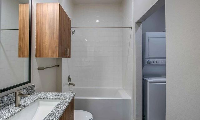 2232 Empire Central Drive 216, Dallas, TX 75235