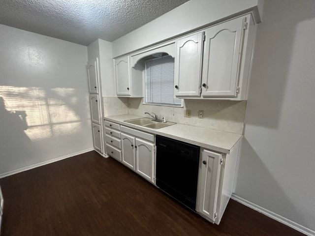 2716 Sibley Drive, Arlington, TX 76015