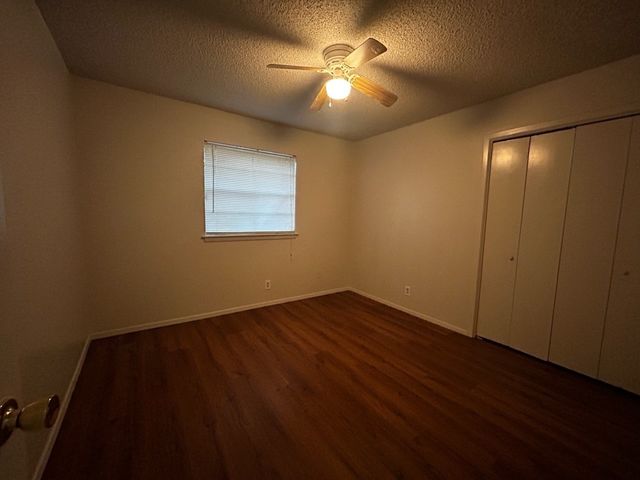 2716 Sibley Drive, Arlington, TX 76015