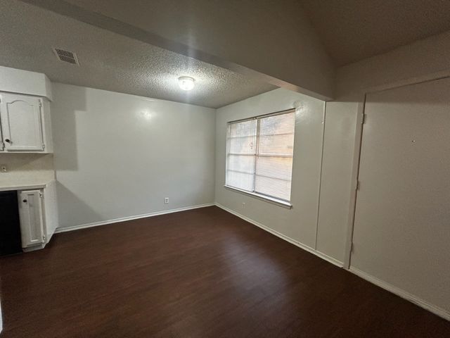 2716 Sibley Drive, Arlington, TX 76015