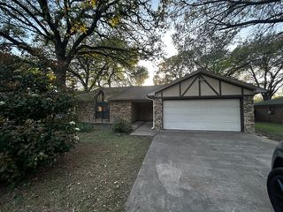 2716 Sibley Drive, Arlington, TX 76015