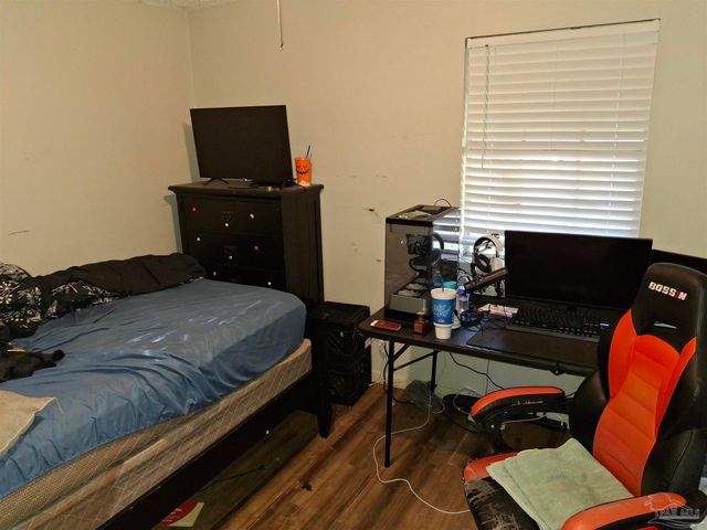 1105 W Strong St, Pensacola, FL 32501