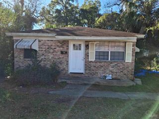 1105 W Strong St, Pensacola, FL 32501