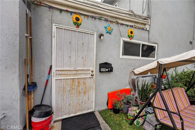 2211 S Fairview, Santa Ana, CA 92704