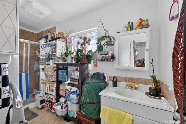 2211 S Fairview, Santa Ana, CA 92704