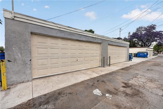 2211 S Fairview, Santa Ana, CA 92704
