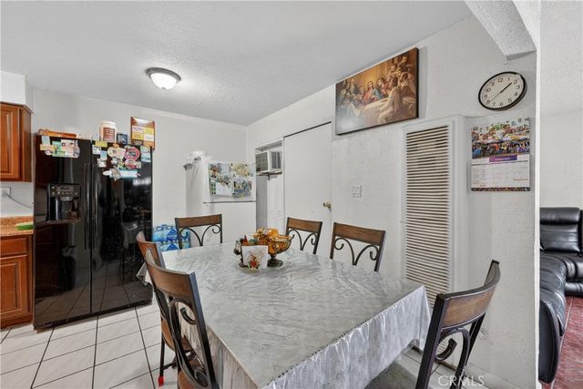 2211 S Fairview, Santa Ana, CA 92704