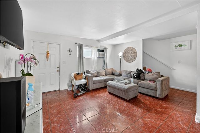 2211 S Fairview, Santa Ana, CA 92704