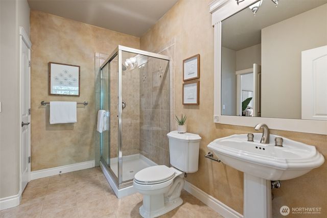 8816 140th Avenue SE, Newcastle, WA 98059