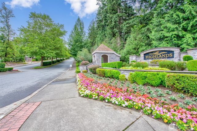 8816 140th Avenue SE, Newcastle, WA 98059