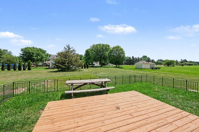 61117 County Road 653, Antwerp Twp, MI 49079