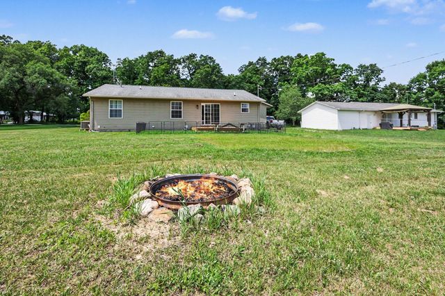 61117 County Road 653, Antwerp Twp, MI 49079
