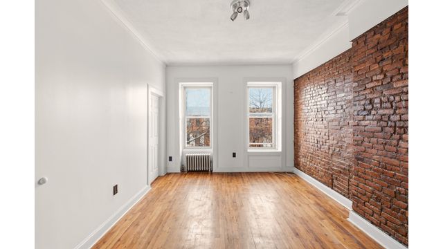 690 HANCOCK Street, New York City, NY 11233
