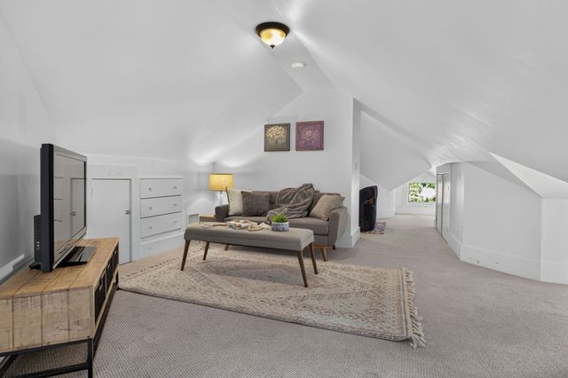 77 Spring Park Ave 3, Boston, MA 02130