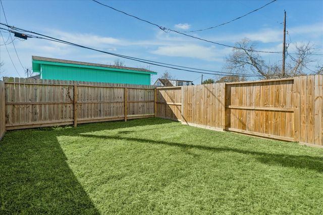 9913 Porto Rico Road, Houston, TX 77041