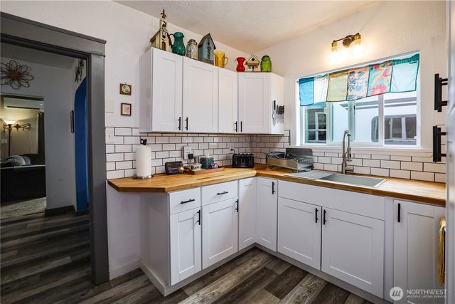 305 Fillmore Street, Hoquiam, WA 98550