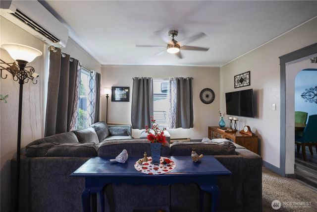 305 Fillmore Street, Hoquiam, WA 98550