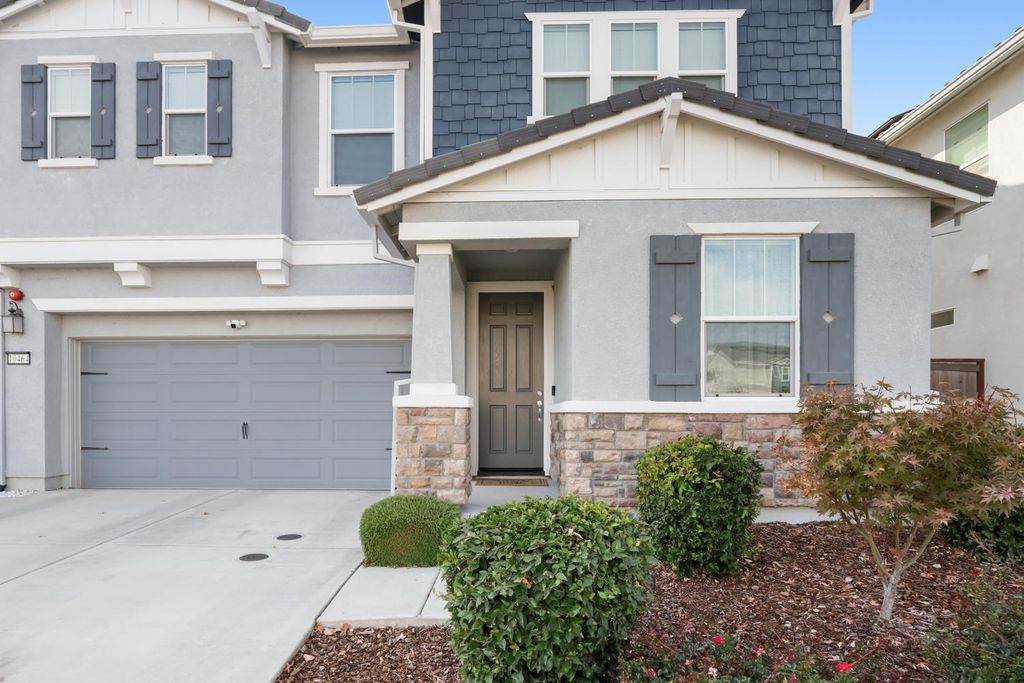 10464 Angsley Dr, Elk Grove, CA 95757