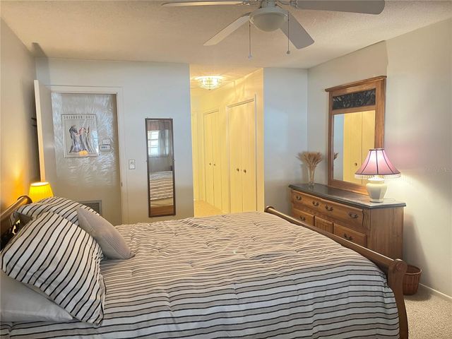 655 PARK CIRCLE, Bradenton, FL 34207