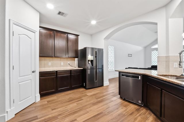 2418 Kelson Cove Drive, Texas City, TX 77568