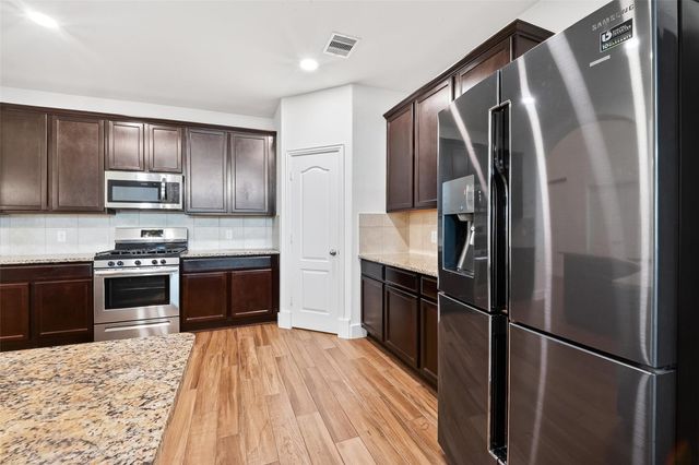 2418 Kelson Cove Drive, Texas City, TX 77568